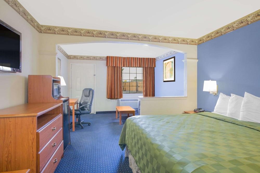 Days Inn By Wyndham Nacogdoches/Sfa University/Downtown Exteriér fotografie