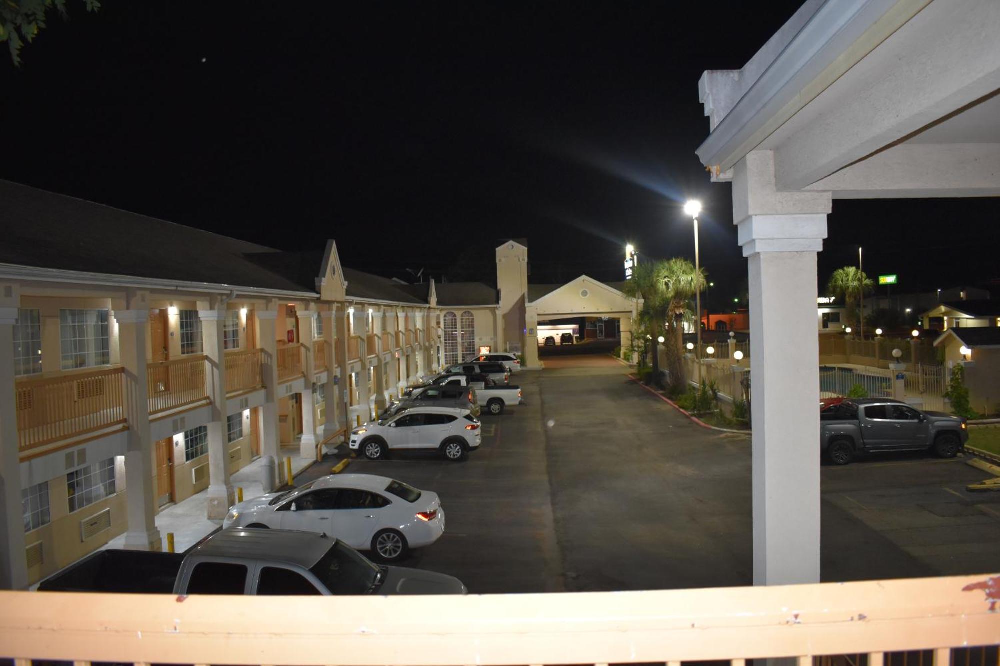 Days Inn By Wyndham Nacogdoches/Sfa University/Downtown Exteriér fotografie