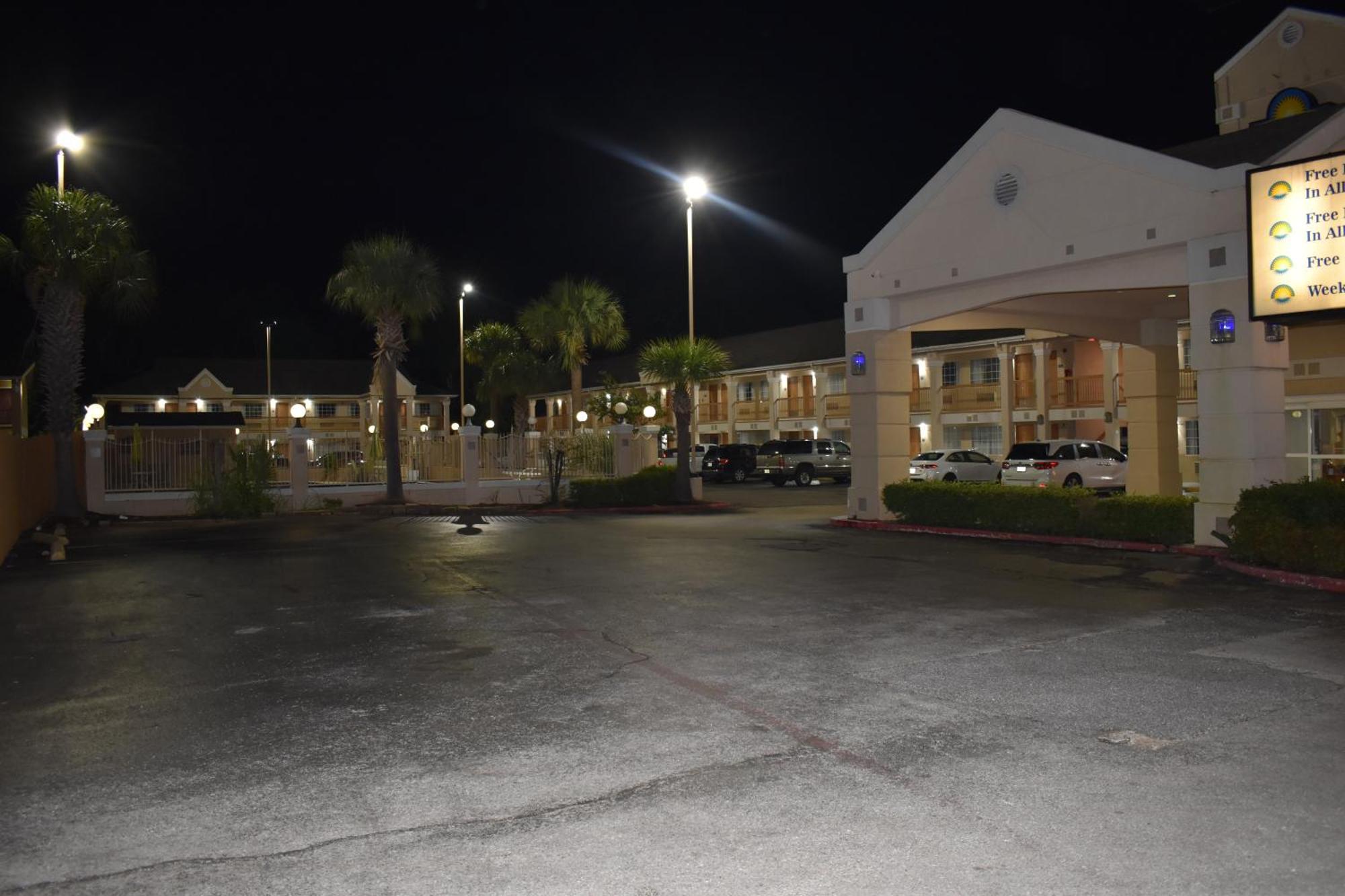 Days Inn By Wyndham Nacogdoches/Sfa University/Downtown Exteriér fotografie