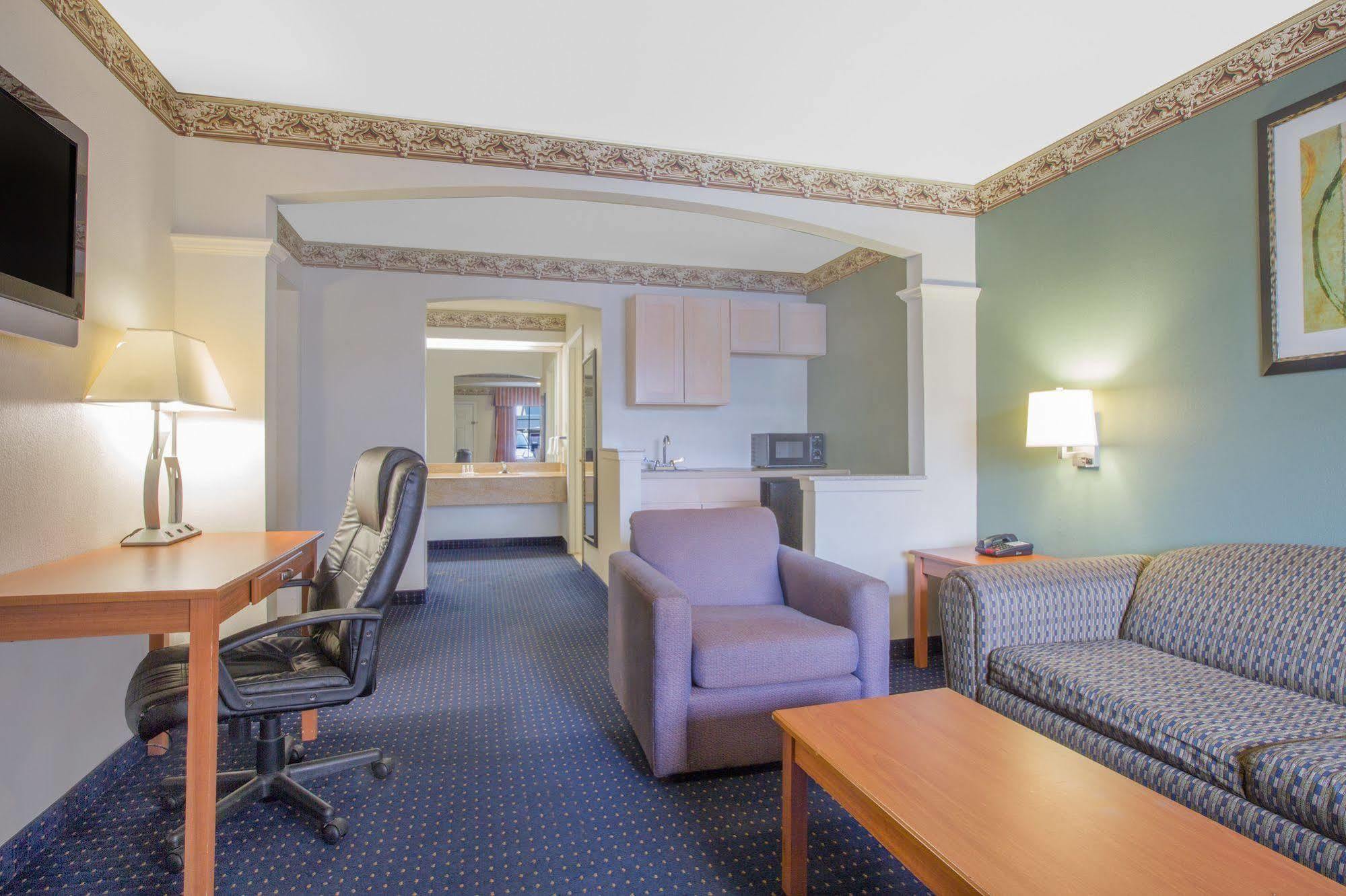 Days Inn By Wyndham Nacogdoches/Sfa University/Downtown Exteriér fotografie